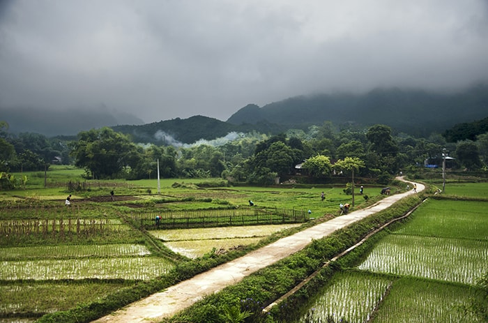 Địa điểm ăn uống vui chơi tham quan du lịch khách sạn nhà nghỉ phương tiện đi lại Hoà Bình