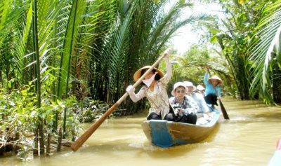 Giá thuê xe hợp đồng du lịch 7 chỗ đi Thạnh Phú – Bến Tre