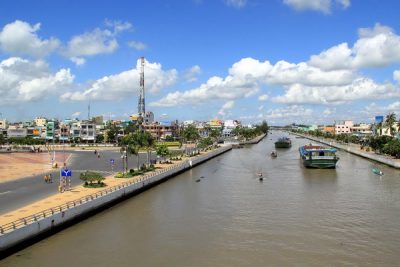 Giá thuê xe hợp đồng du lịch 7 chỗ đi Long Mỹ – Hậu Giang
